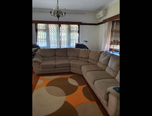 4 BEDROOM HOUSE RENTED IN ESCOMBE